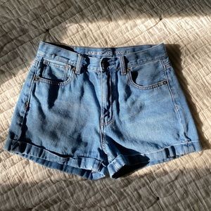 American eagle mom jean shorts